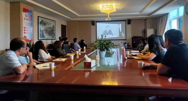 公司第四個(gè)紀(jì)律教育學(xué)習(xí)宣傳月系列活動——黨員干部觀看紀(jì)律警示教育片